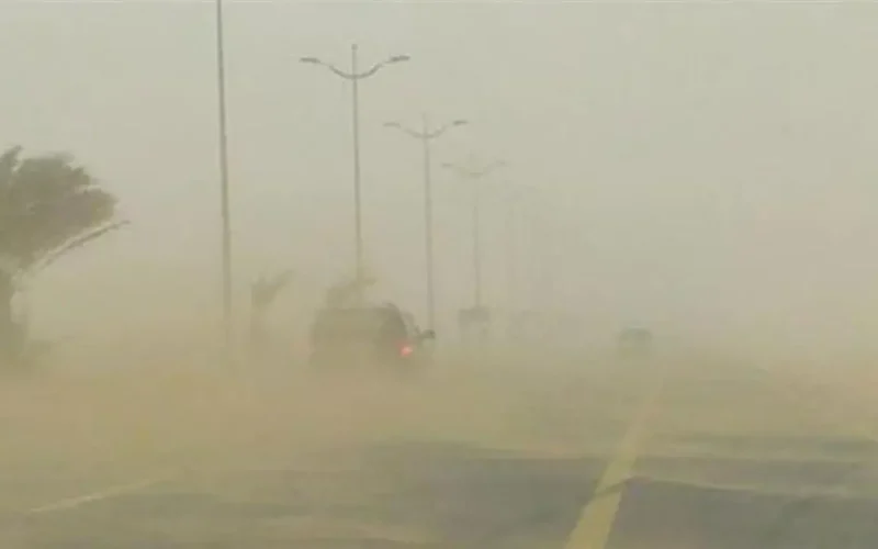 تحذير الطقس ذروة أمشير 2026 ورياح شديدة تضرب البلاد